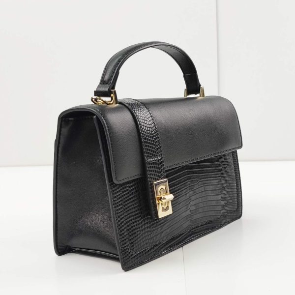 Custom Ladies’ Chic Handbags